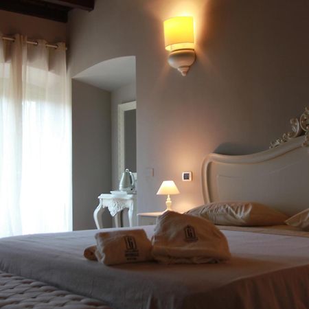 Galleria Imperiale Relais De Charme Сарнико Экстерьер фото