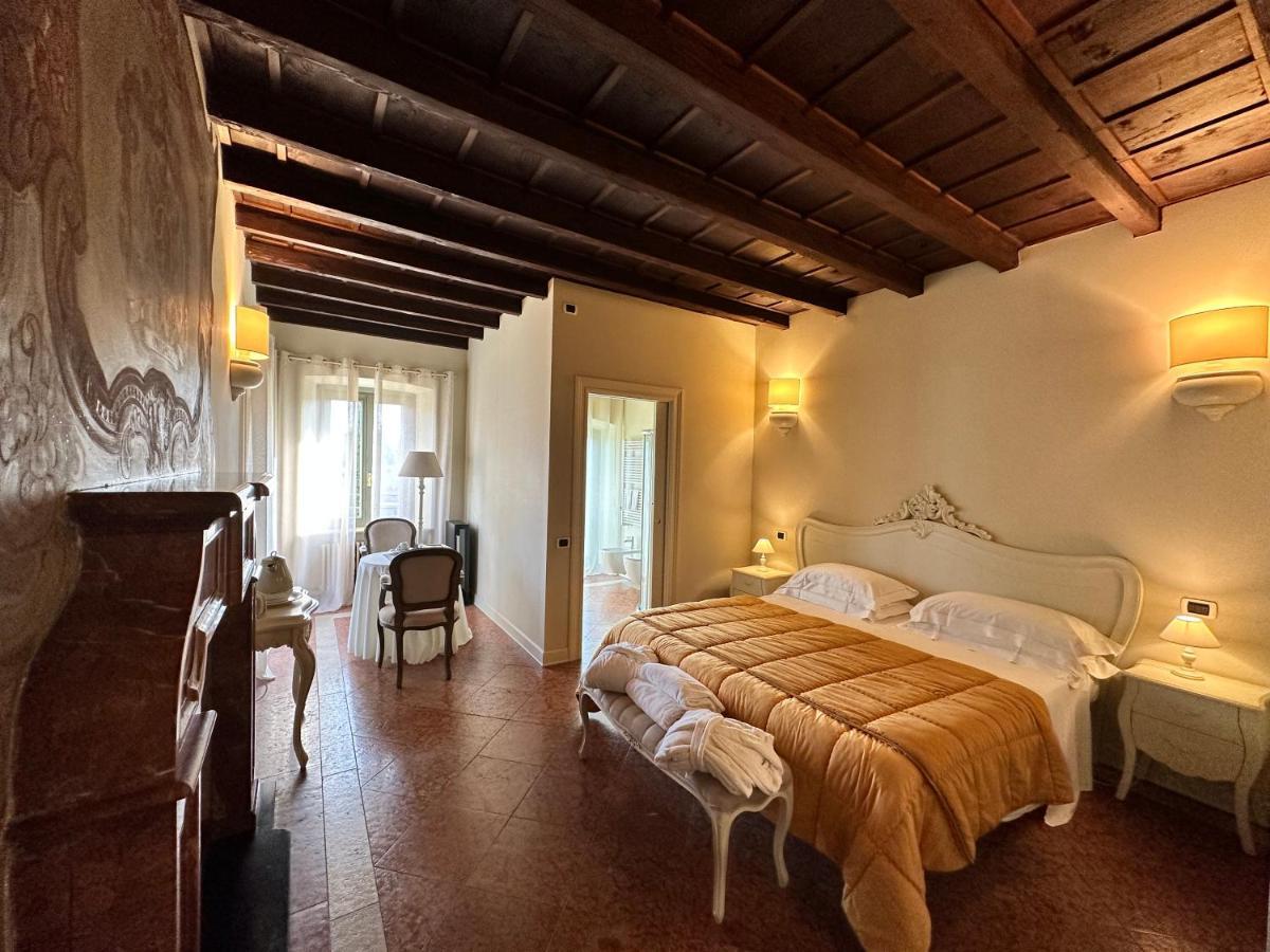Galleria Imperiale Relais De Charme Сарнико Экстерьер фото